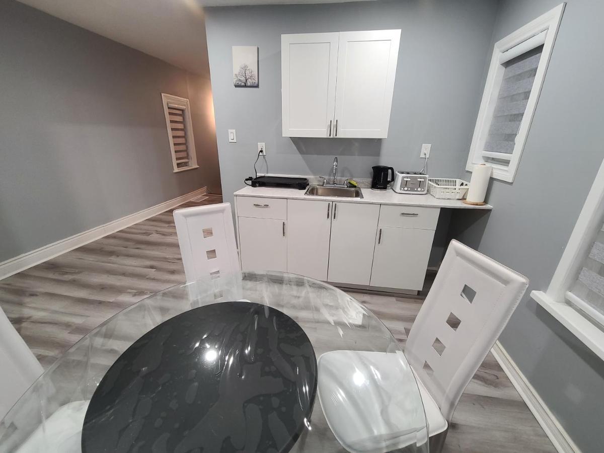 Downtown Ottawa Spacious Room Accommodation Екстер'єр фото