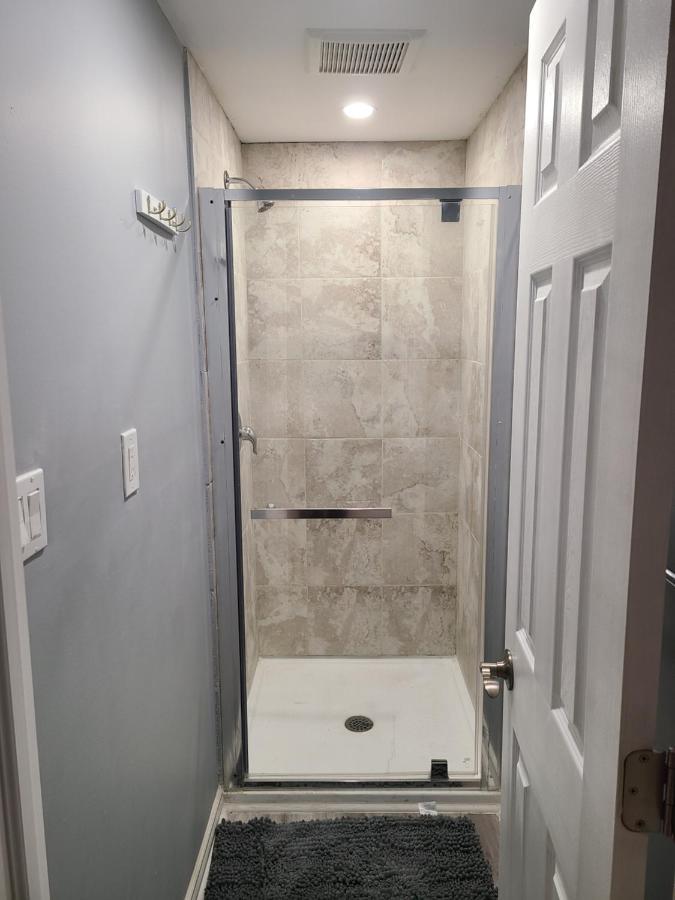 Downtown Ottawa Spacious Room Accommodation Екстер'єр фото