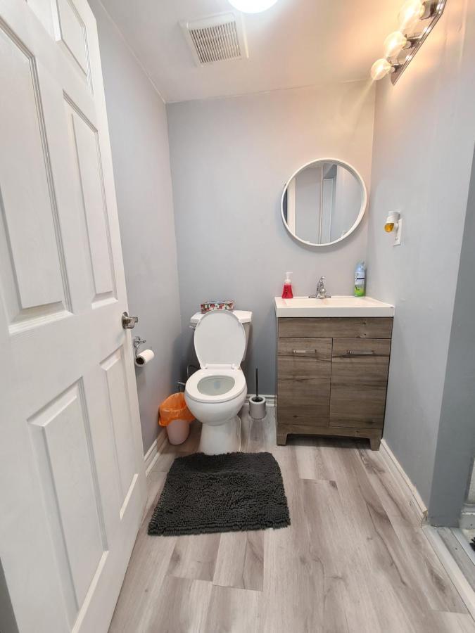 Downtown Ottawa Spacious Room Accommodation Екстер'єр фото