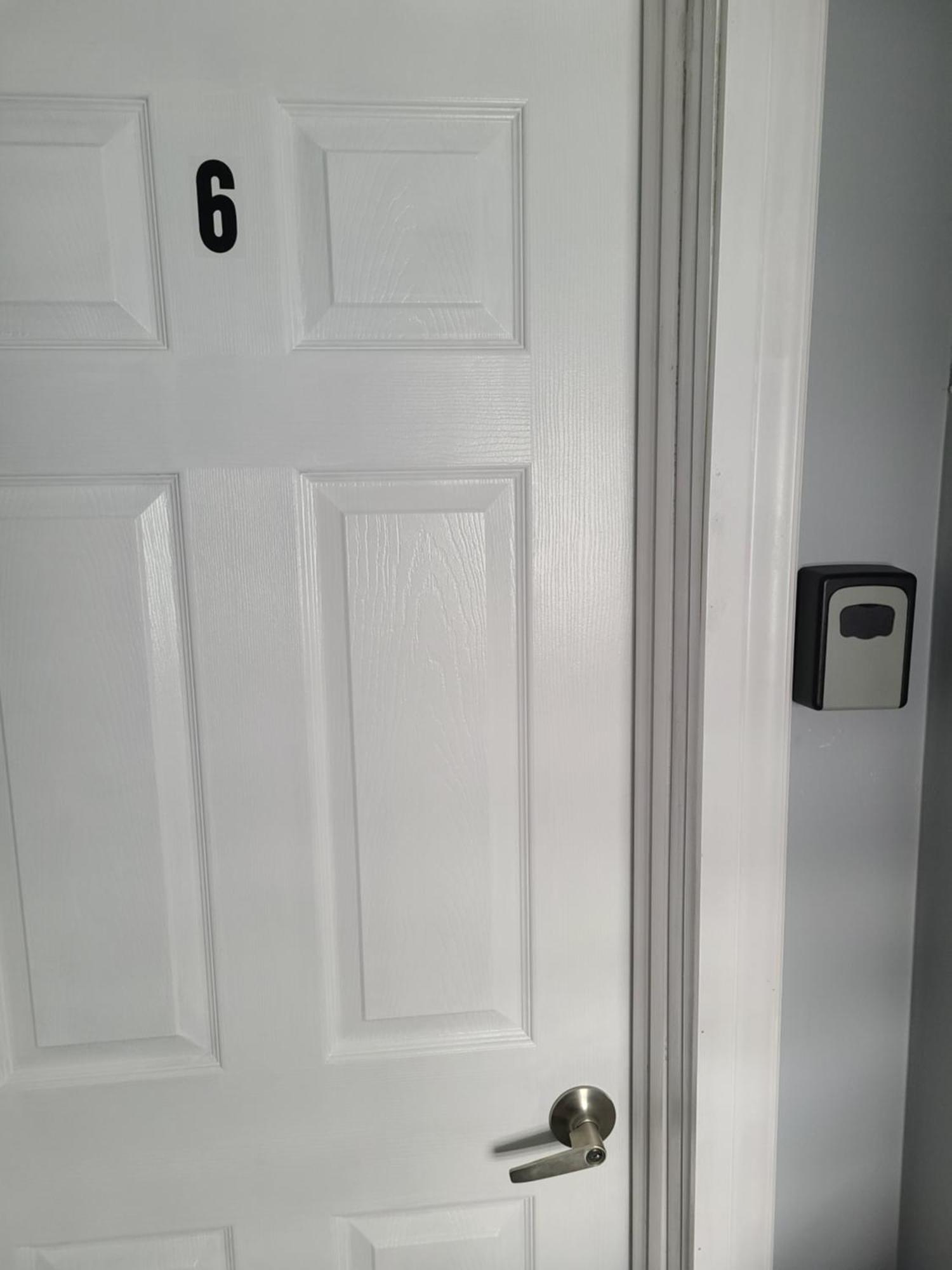 Downtown Ottawa Spacious Room Accommodation Екстер'єр фото